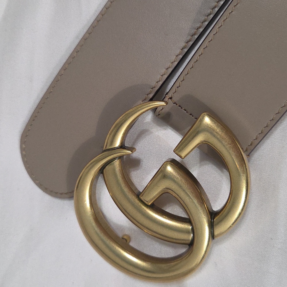 Gucci Taupe Pink Leather Belt with Gold Double G Buckle - Picture 14 of 16